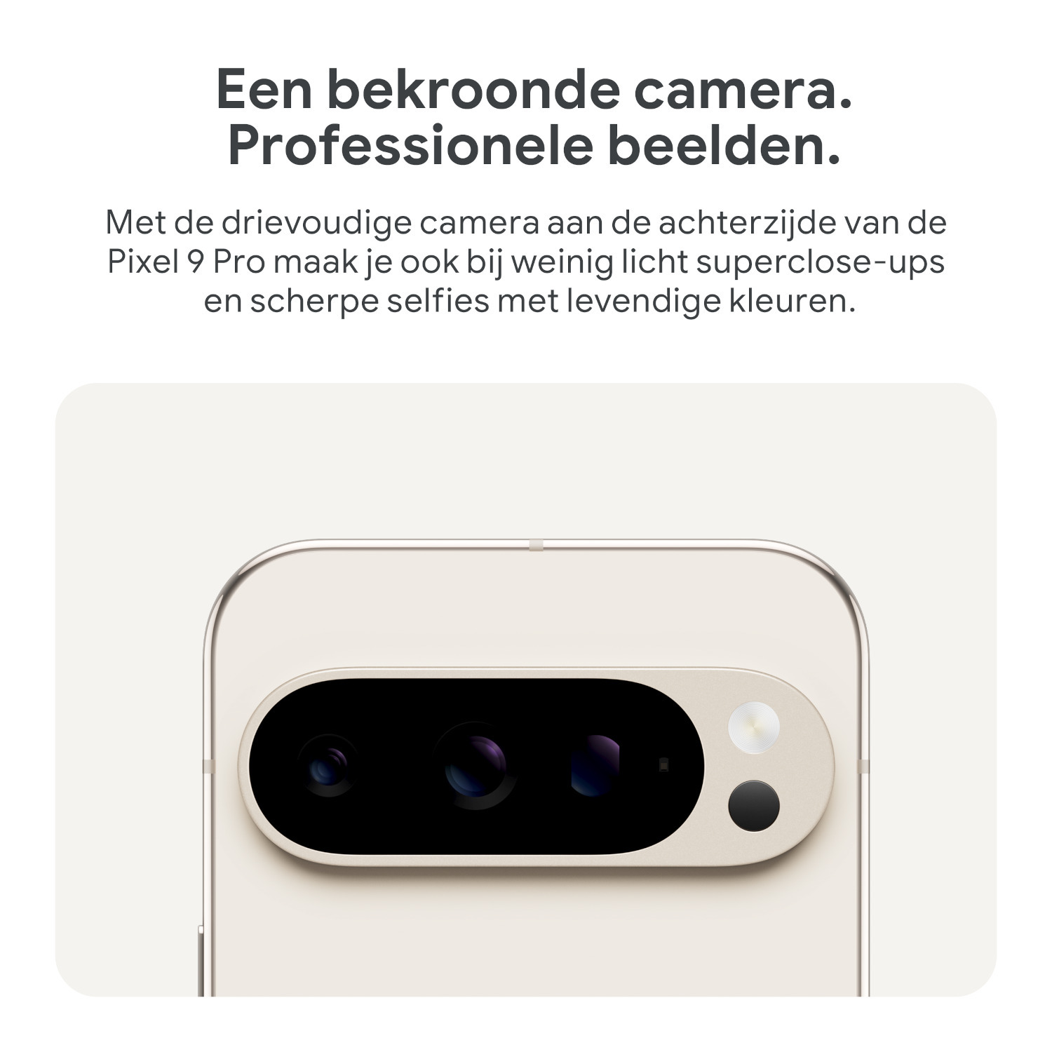 Een close-up van een telefooncamera, met de achterkant van de telefoon op de achtergrond.